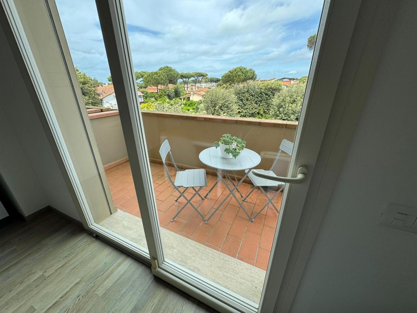 Residence San Francesco Tirrenia Εξωτερικό φωτογραφία